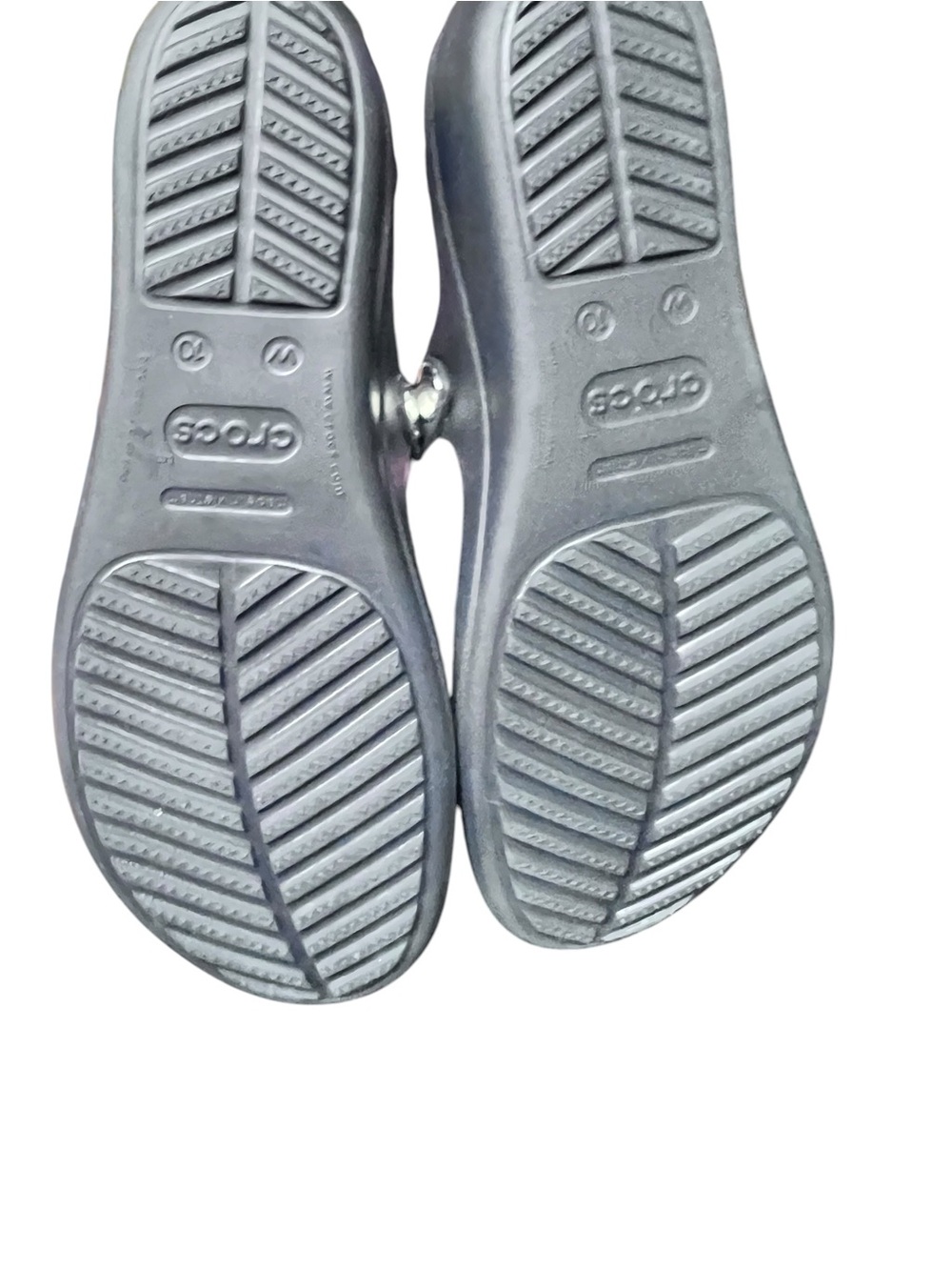 Crocs Sanrah Diamante Wedge Flip
Sandals Size 10 Navy Embellished EUC - Picture 5 of 9